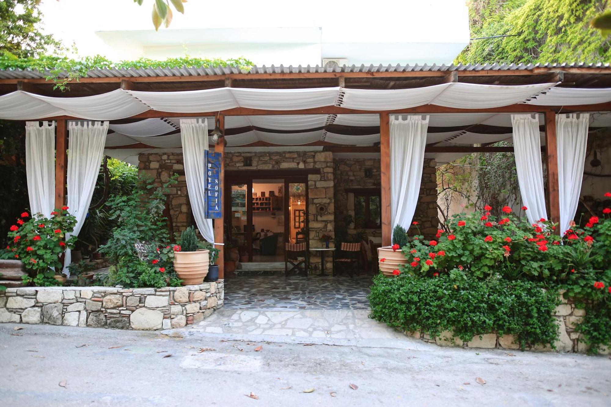Hotel Sofia Matala  Exterior photo